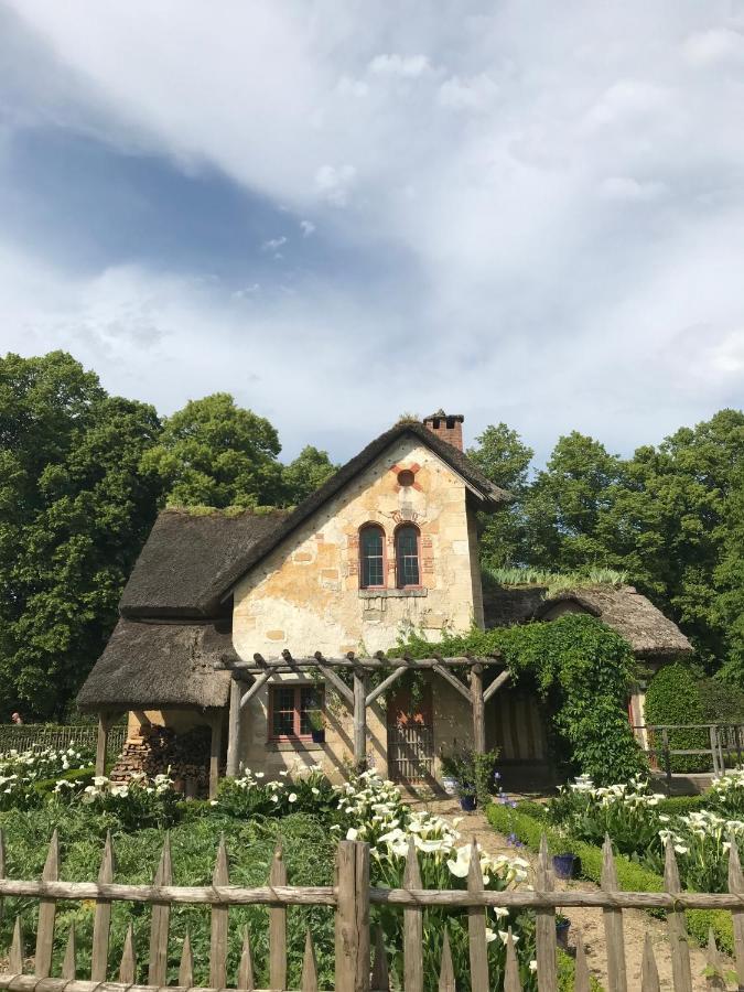 Les Mansardes Du Roi - Tout Proche Chateau ベルサイユ エクステリア 写真